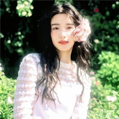 雨中的女人